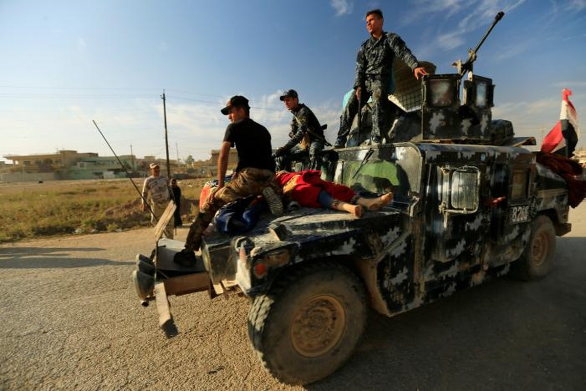Loat anh danh phien quan IS o Mosul va Raqqa-Hinh-6